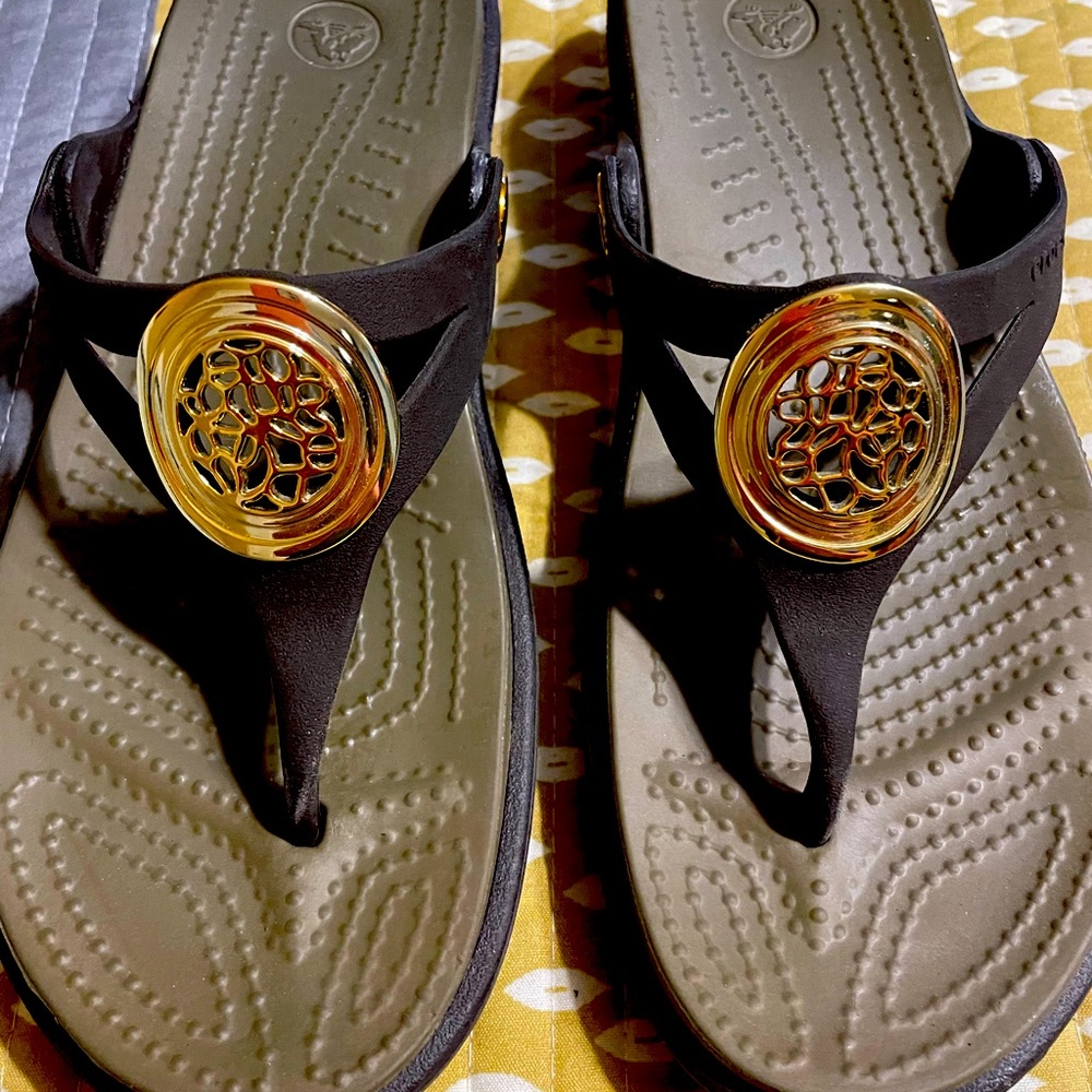 Crocs sandals, Size 6, EUC